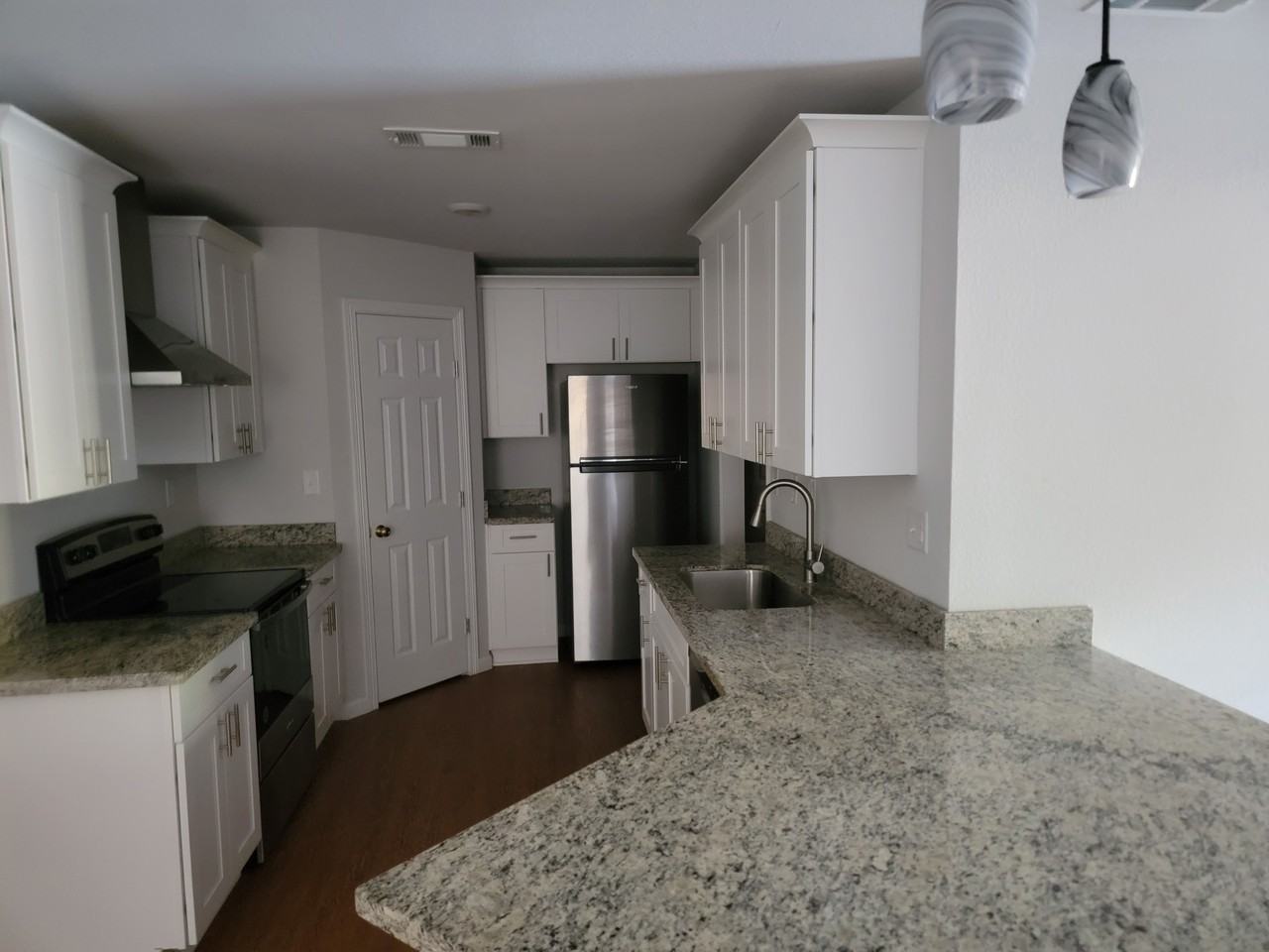 2500 Westcliff Road Unit A - Photo 2 of 8