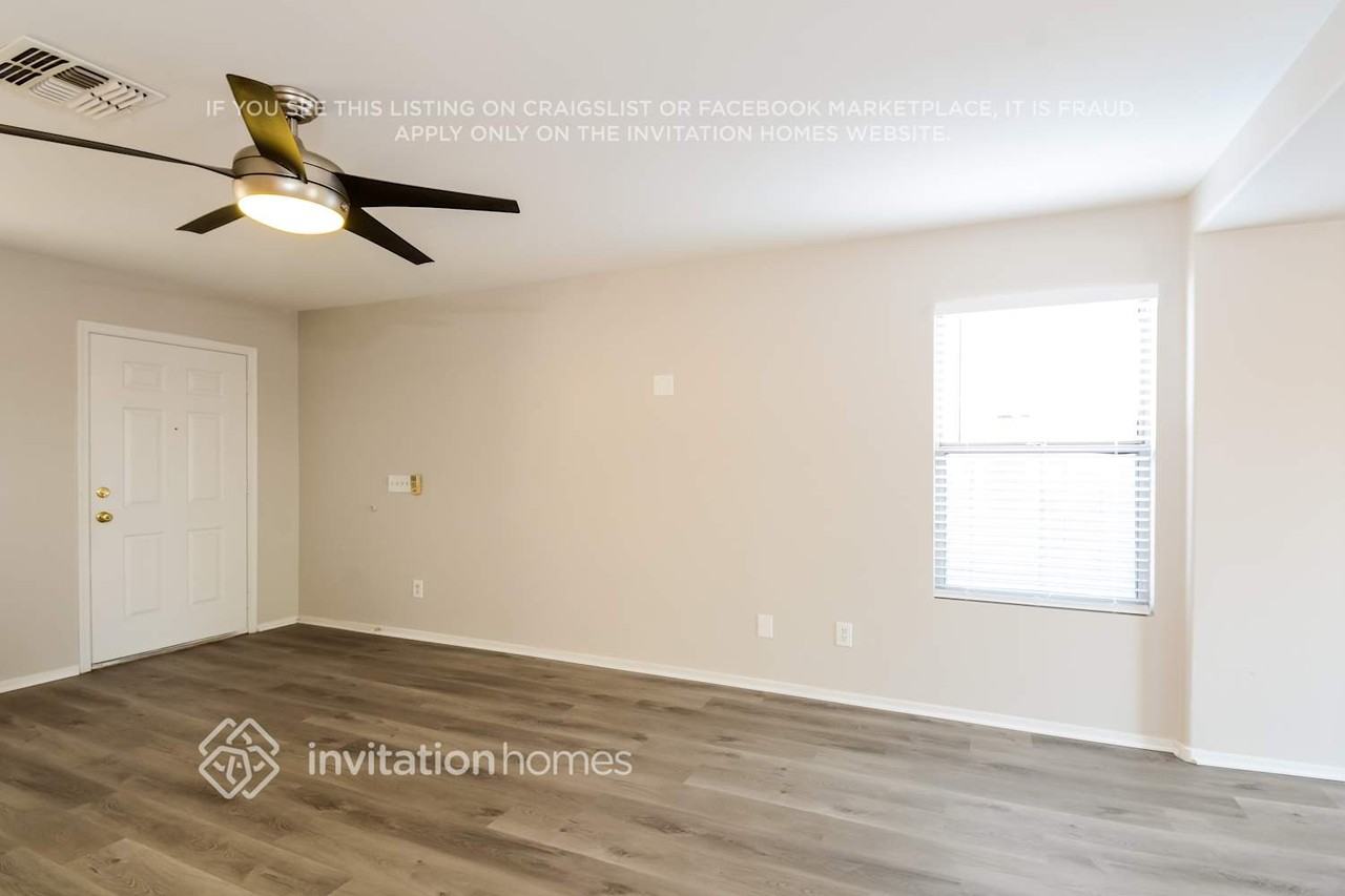 11506 W Windrose Ave - Photo 3 of 16