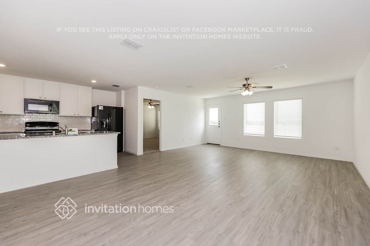 4024 Mountain Meadow Rd - Photo 6 of 17