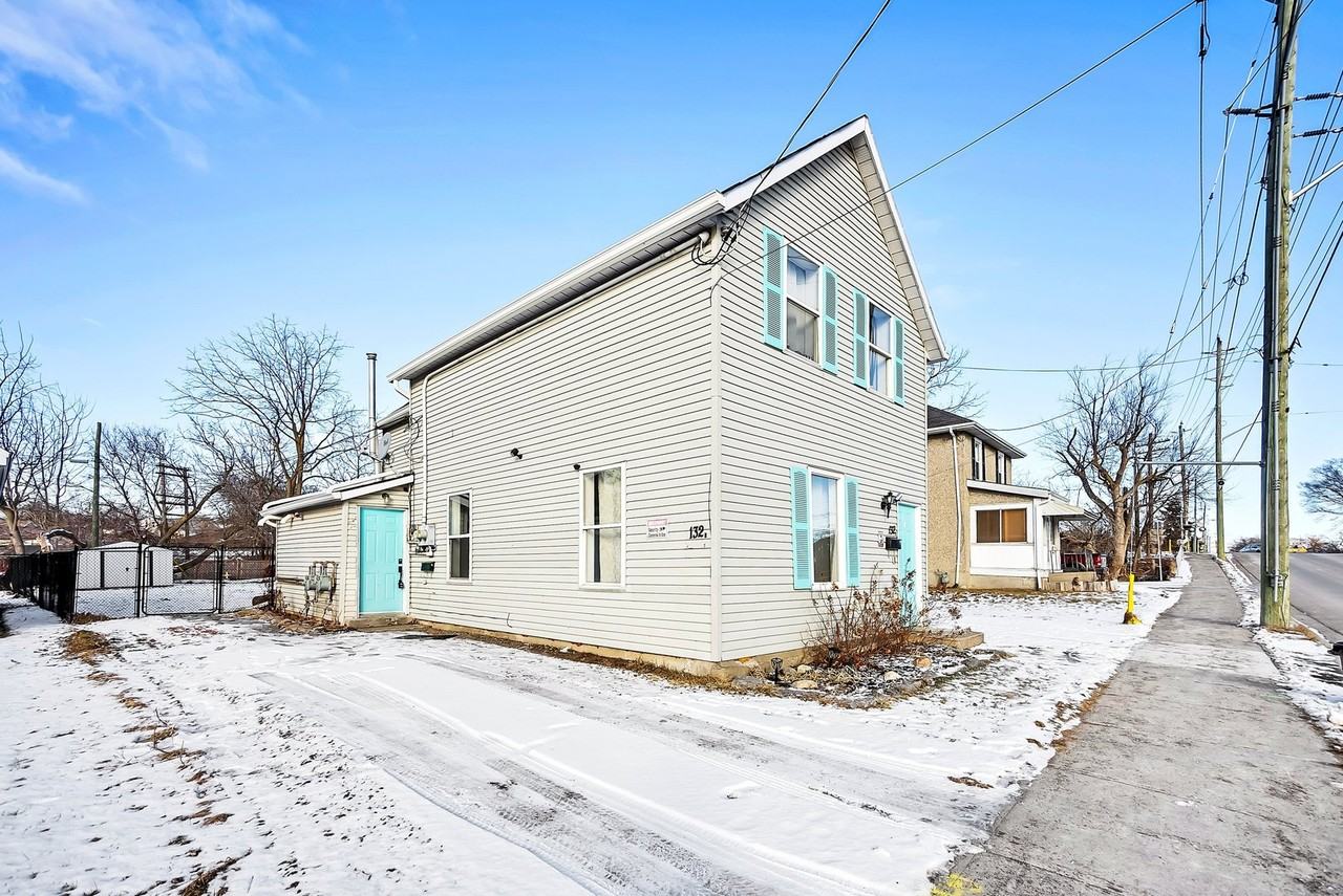 132 Moira St E - Photo 2 of 20