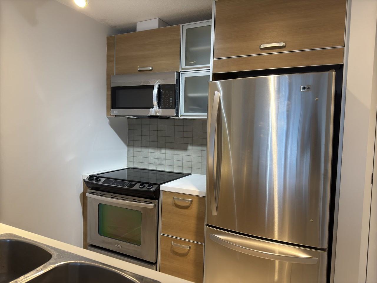 13688 100 Ave - Photo 2 of 20