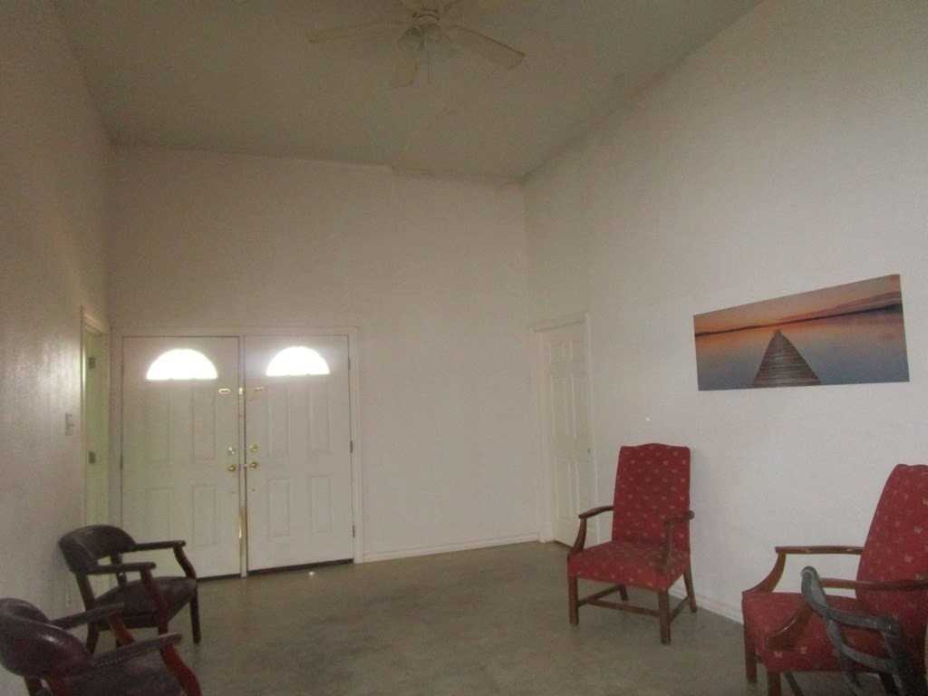 1816 Old Pioneer Rd - Photo 2 of 16