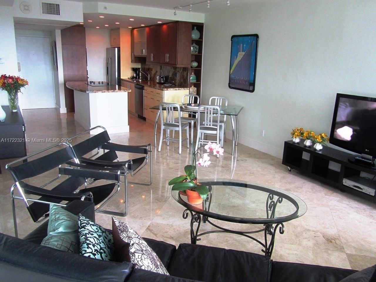 100 Lincoln Rd #444 - Photo 5 of 18