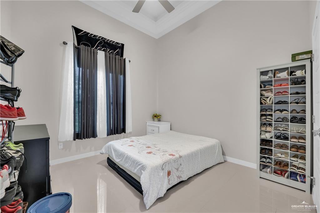 1708 Ozark Ave - Photo 3 of 12