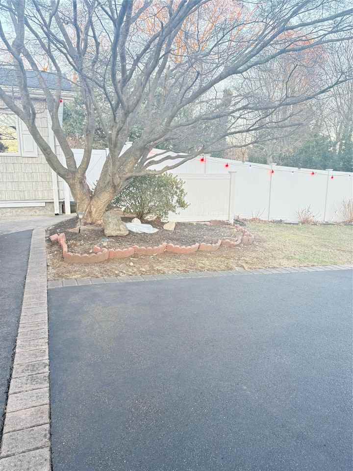 10 Abby Dr - Photo 2 of 8