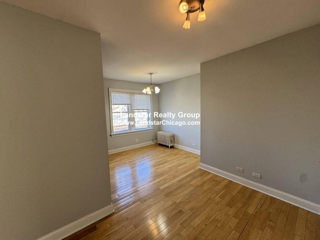 4564 W George St #3 - Photo 2 of 9