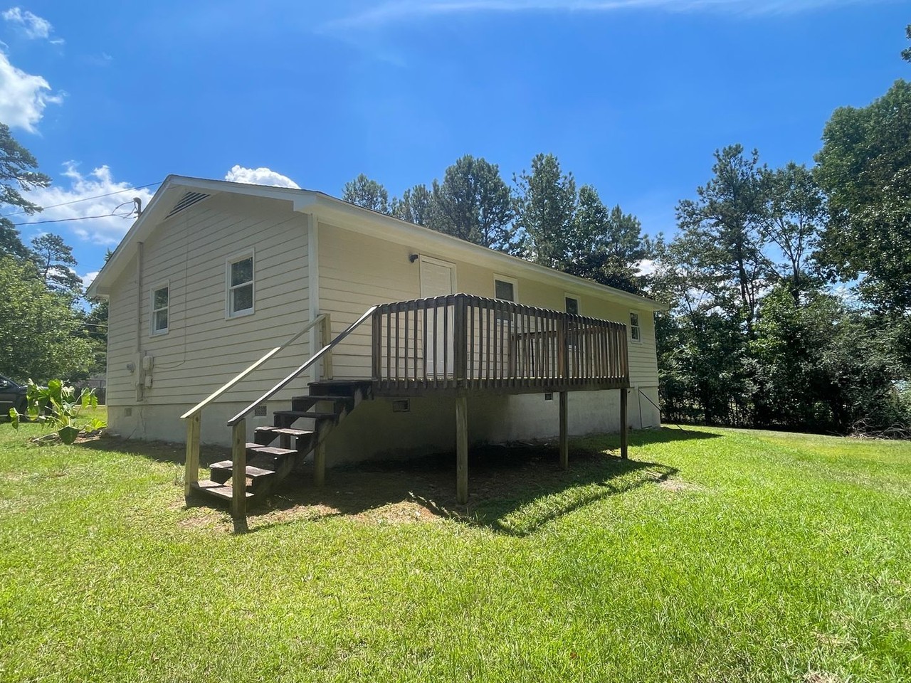 7093 Tyree Rd - Photo 4 of 30