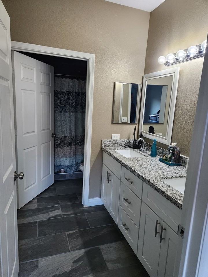 3236 E Chandler Blvd - Photo 4 of 26