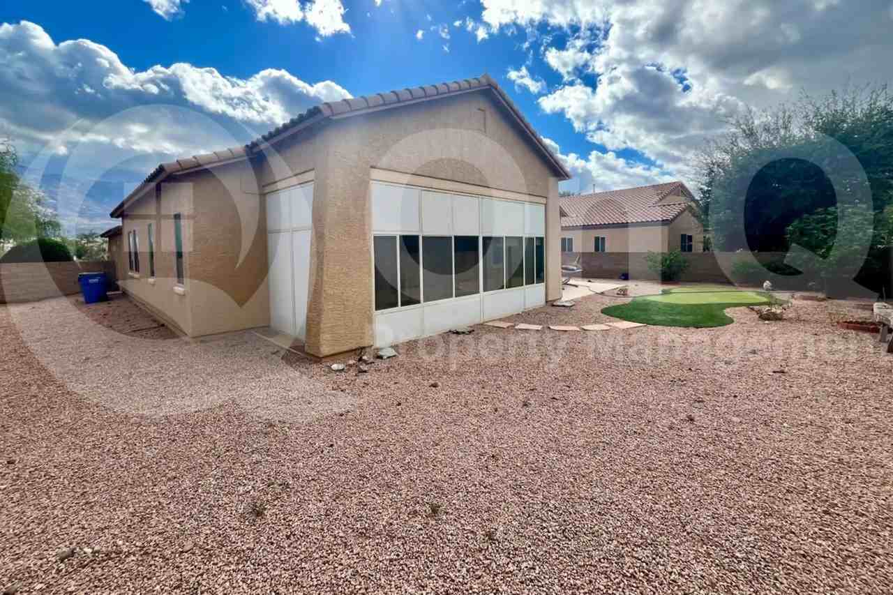 15085 N Rugged Lark Dr - Photo 3 of 26