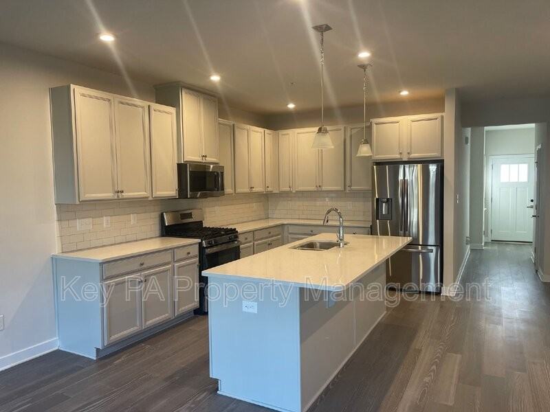 205 Hibiscus Way - Photo 5 of 20