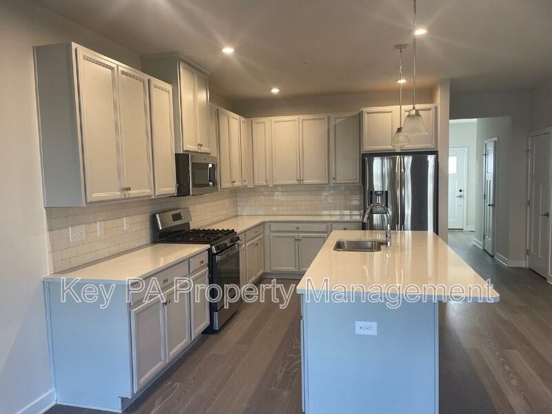 205 Hibiscus Way - Photo 6 of 20