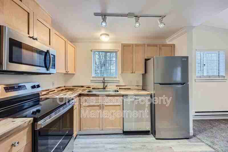 23410 18th Ave S - Photo 2 of 28