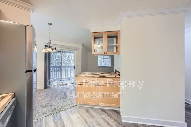 23410 18th Ave S - Photo 4 of 28