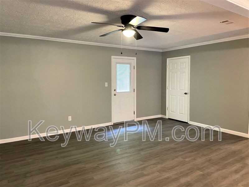 3567 Kindling Dr - Photo 3 of 15