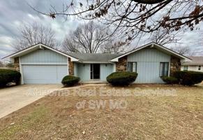 featured image of 1359 S John Ave