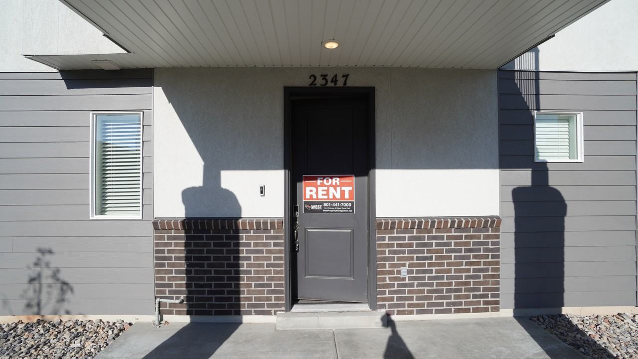 2347 W Jenna - Photo 4 of 40