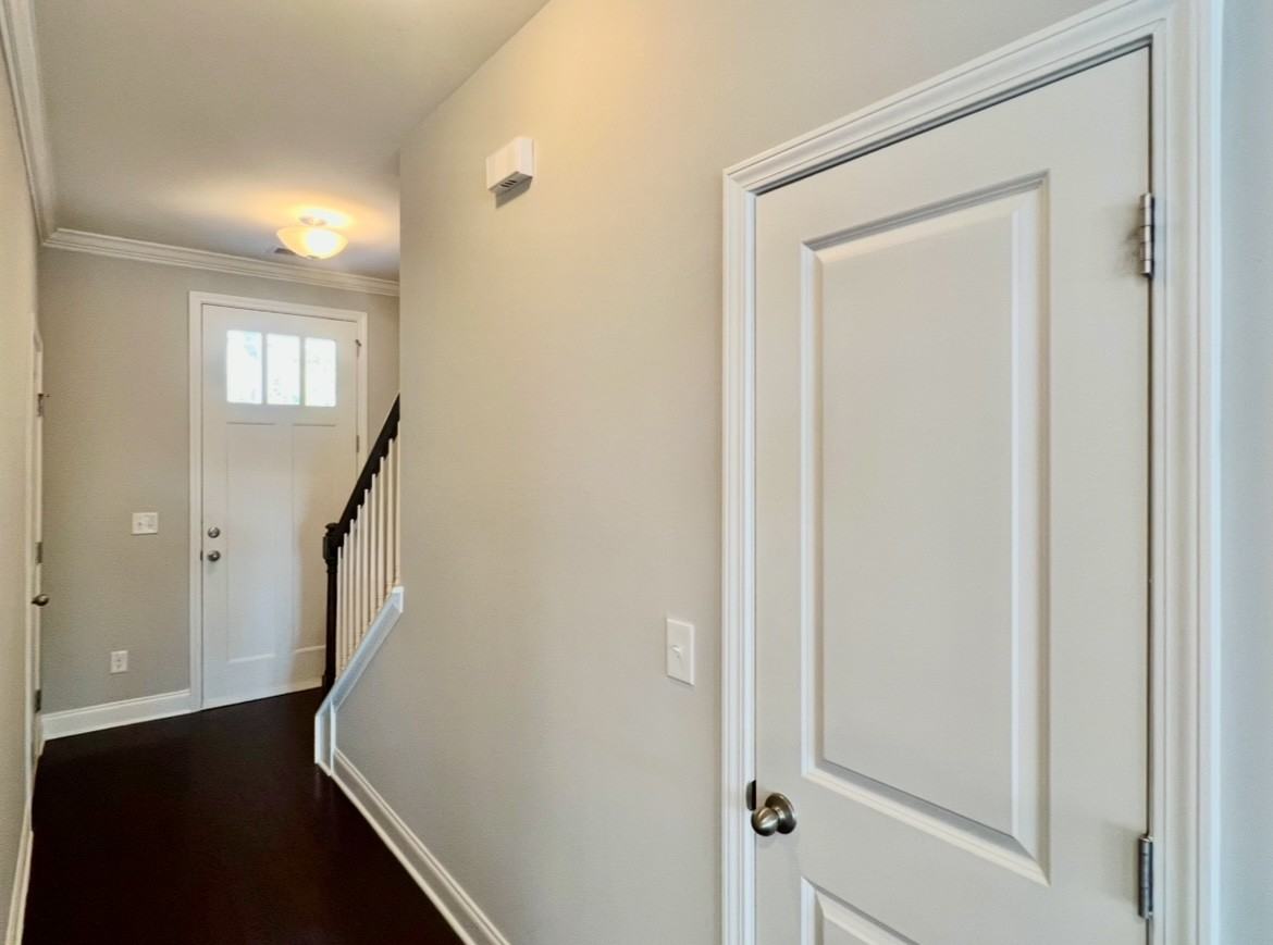 1664 Bridwell Ln - Photo 3 of 13