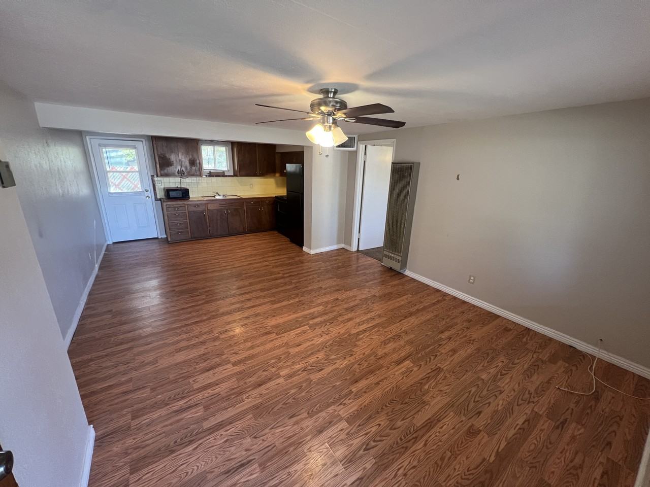 1331 E Hatcher Rd #2 - Photo 3 of 12