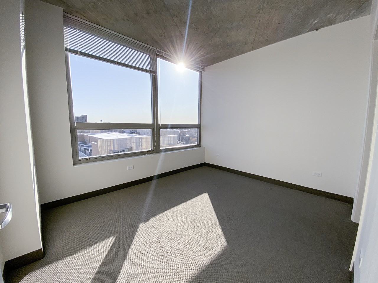 3218 N Clark St #2-2 - Photo 6 of 13