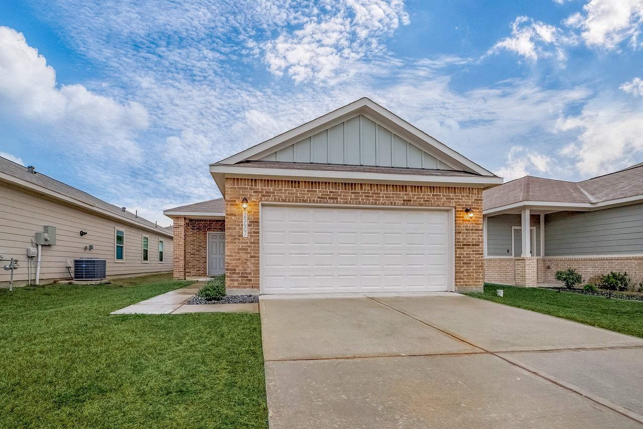 25407 Northpark Lake Dr - Photo 3 of 30