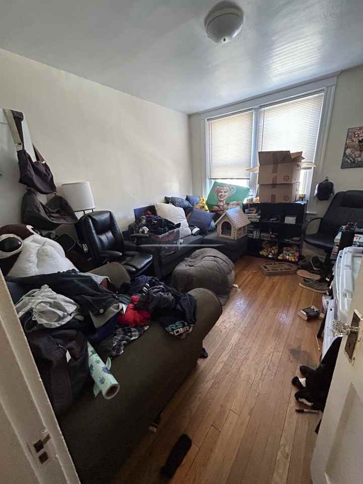 11 Barrows St #1 - Photo 2 of 11