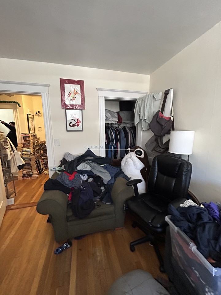 11 Barrows St #1 - Photo 3 of 11