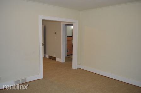 21541 Francis St - Photo 3 of 20