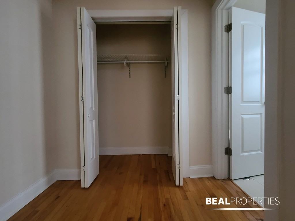 612 W Patterson Ave - Photo 3 of 7