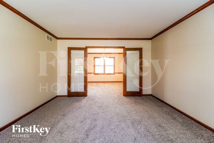 7247 Cinnamon Woods Dr - Photo 3 of 15