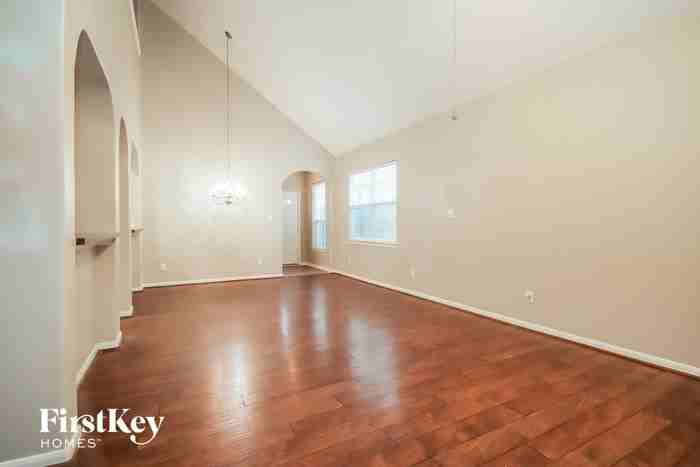 13043 Echo Landing Dr - Photo 3 of 15