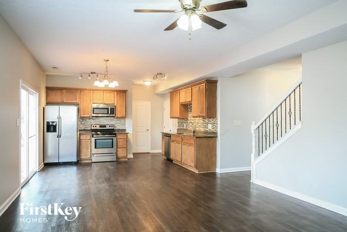 3051 Sholty Ct - Photo 3 of 15