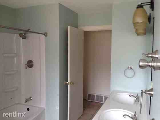 40 Sodom Rd - Photo 2 of 11