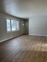 featured image of 719 Albany Dr