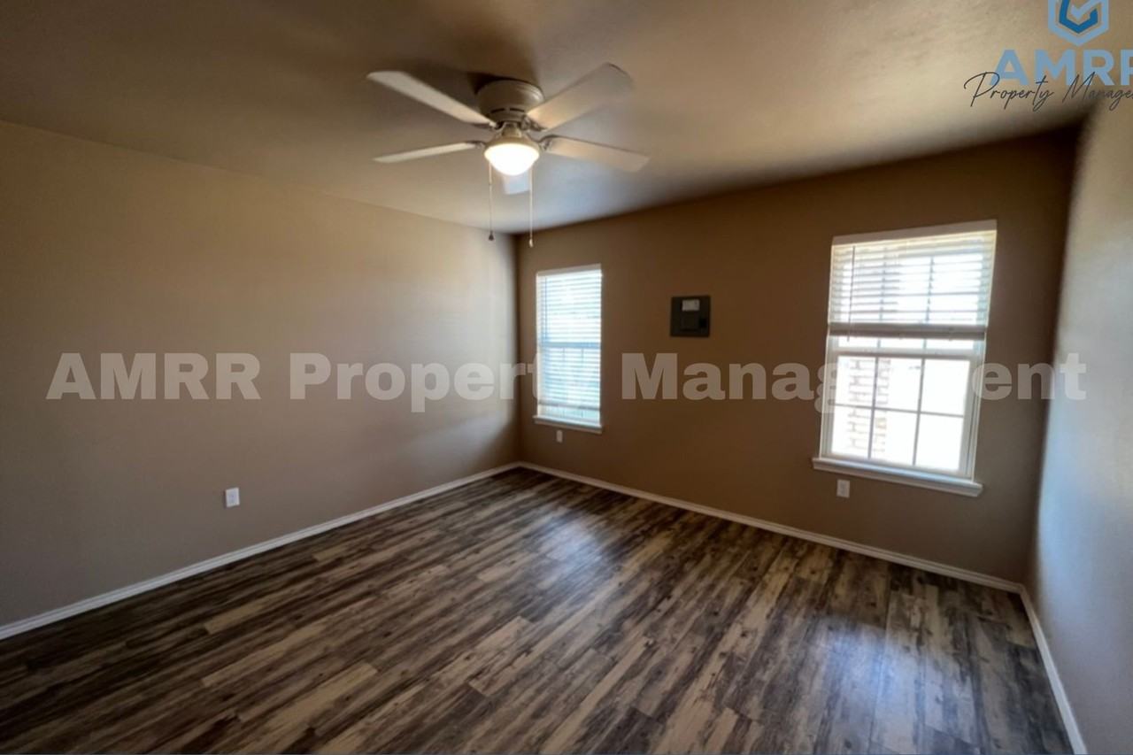 2418 2418 N Ave P - 2418 N Ave P - Photo 2 of 20