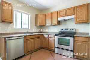featured image of 1412 W Saint Clair St