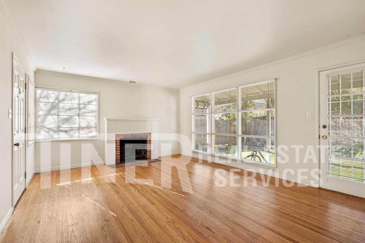 624 39th St - Photo 2 of 18