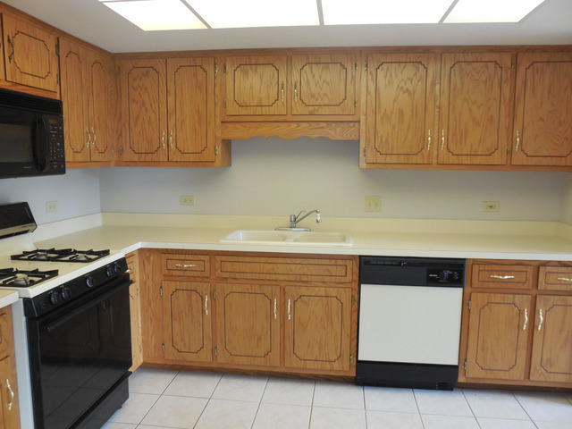 9800 Nashville Ave #5 - Photo 2 of 5