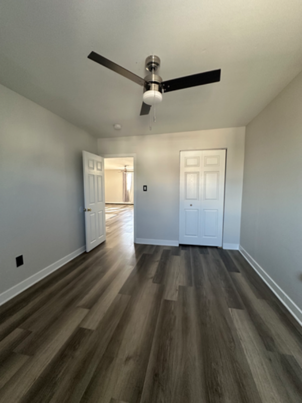 300 W Ashland Ave #1 - Photo 3 of 15