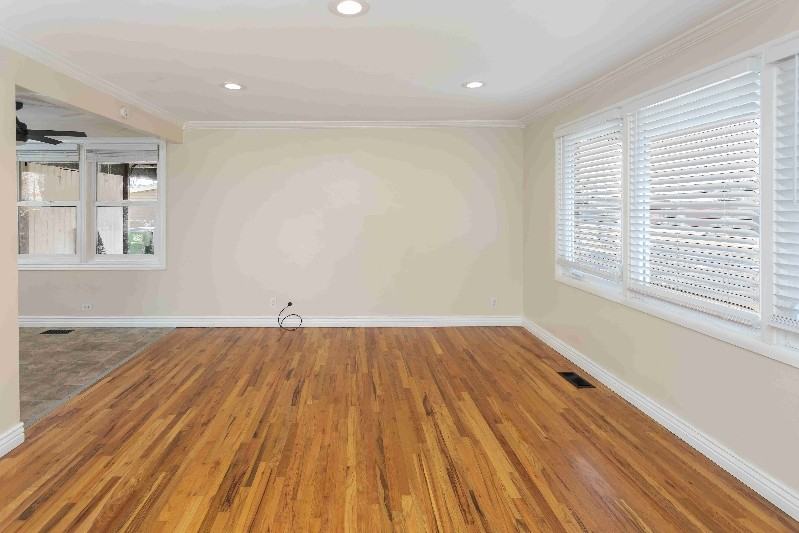 303 Sw - Photo 4 of 20