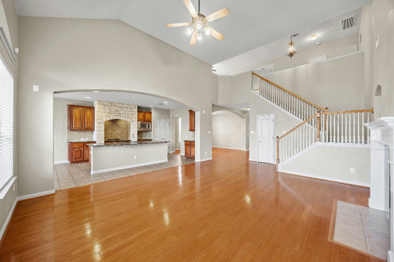 4216 Meadow Vista Ln - Photo 3 of 20