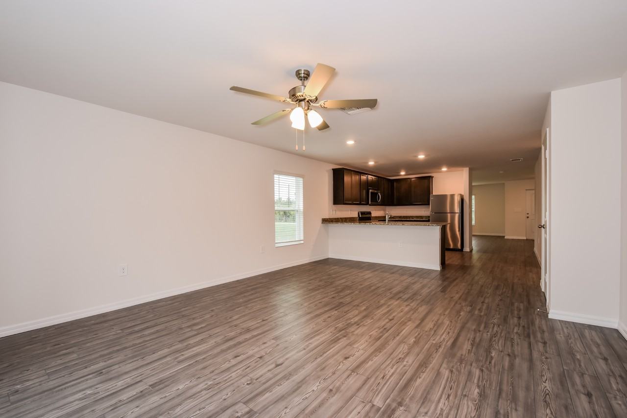 885 Youngreen Dr - Photo 6 of 18