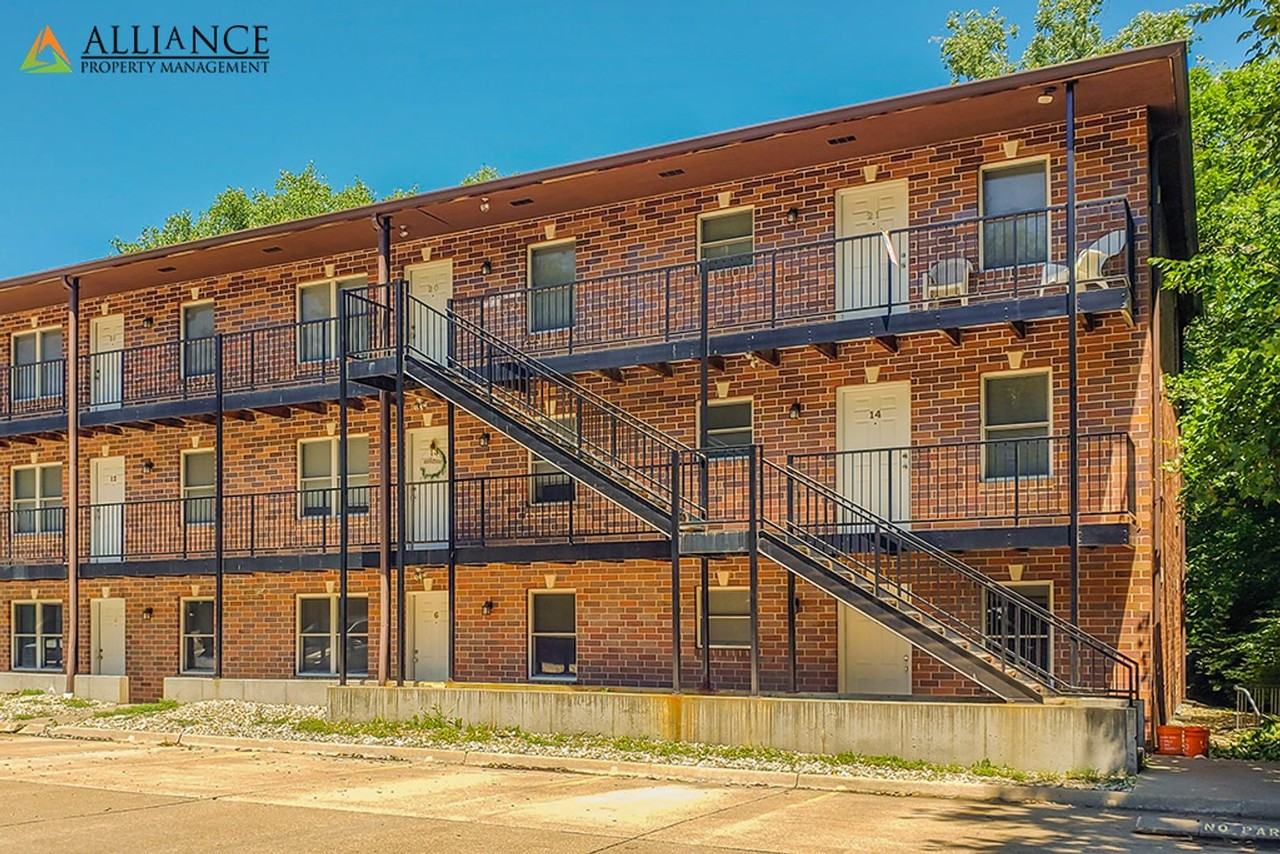 Beechwood Terrace 1420 - Photo 2 of 20