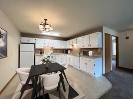 featured image of 625 E Chesak Ave