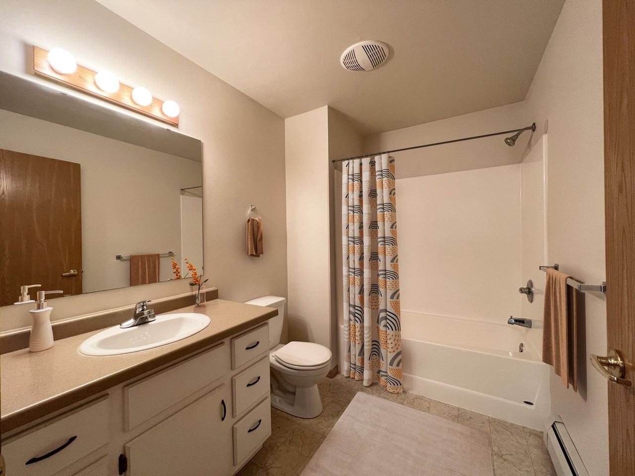 Hilltop Apartment Community - Photo 5 of 22