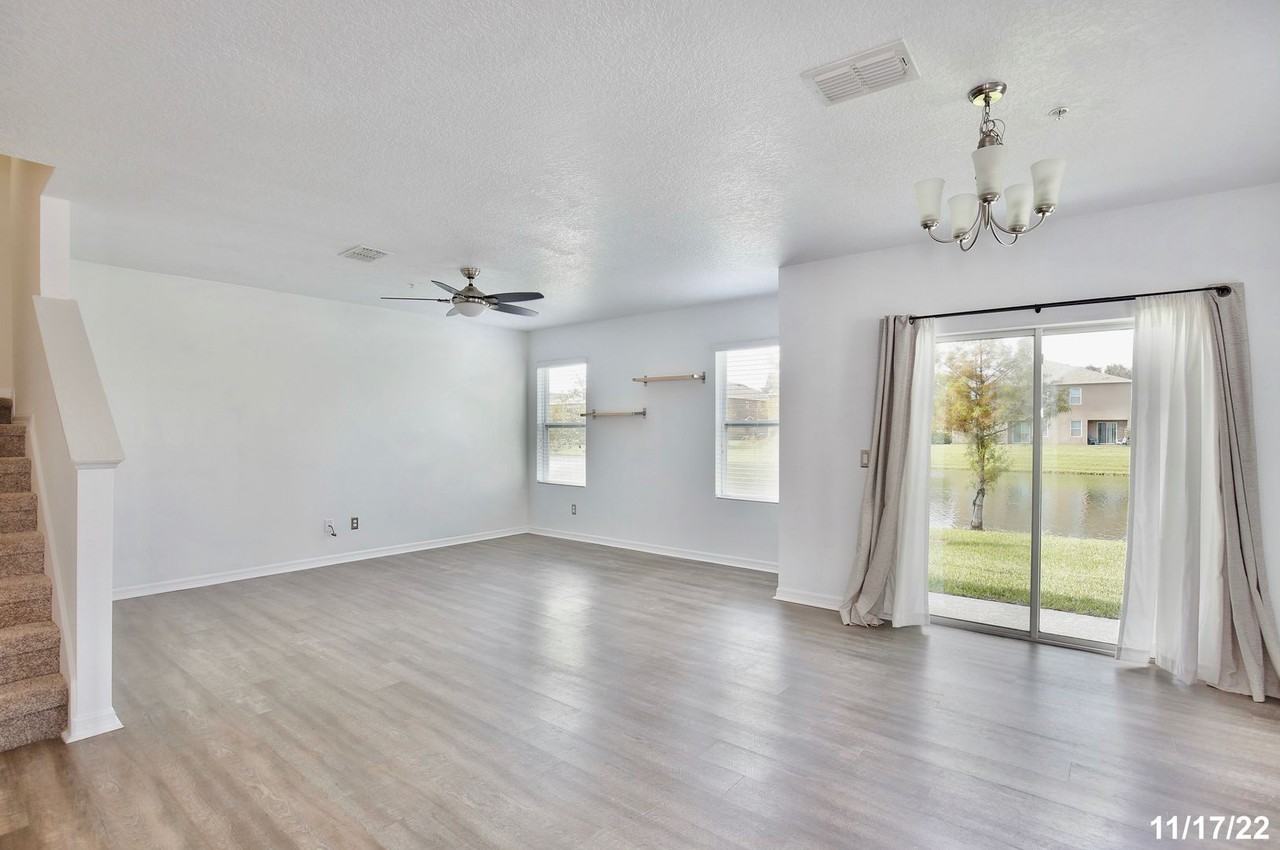 3520 Seneca Club Loop - Photo 3 of 24