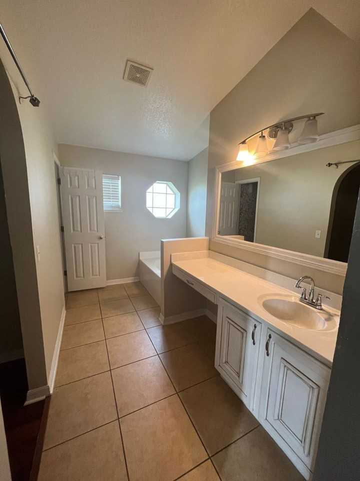 2551 Hunley Loop - Photo 7 of 31