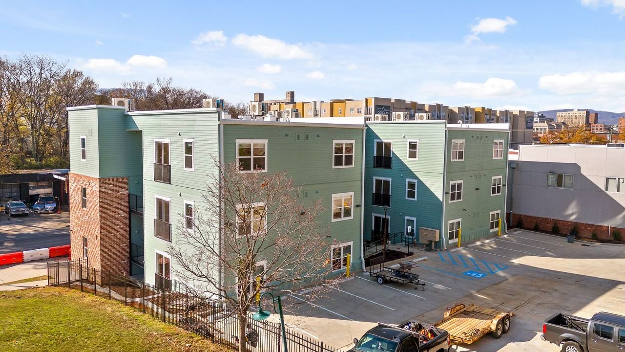 621 E Martin Luther King Blvd #207 - Photo 2 of 7