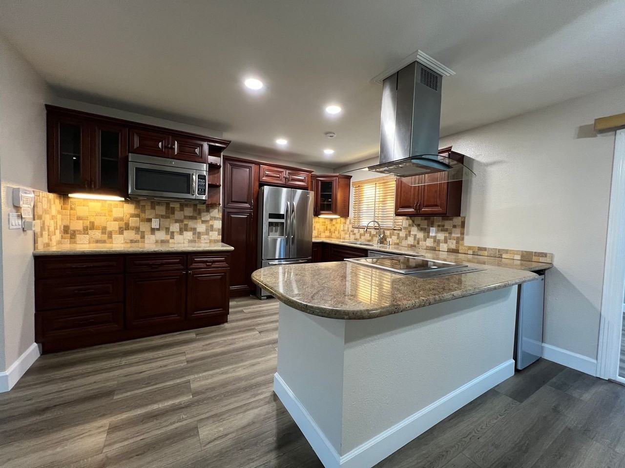 161 Noyo Dr - Photo 7 of 30