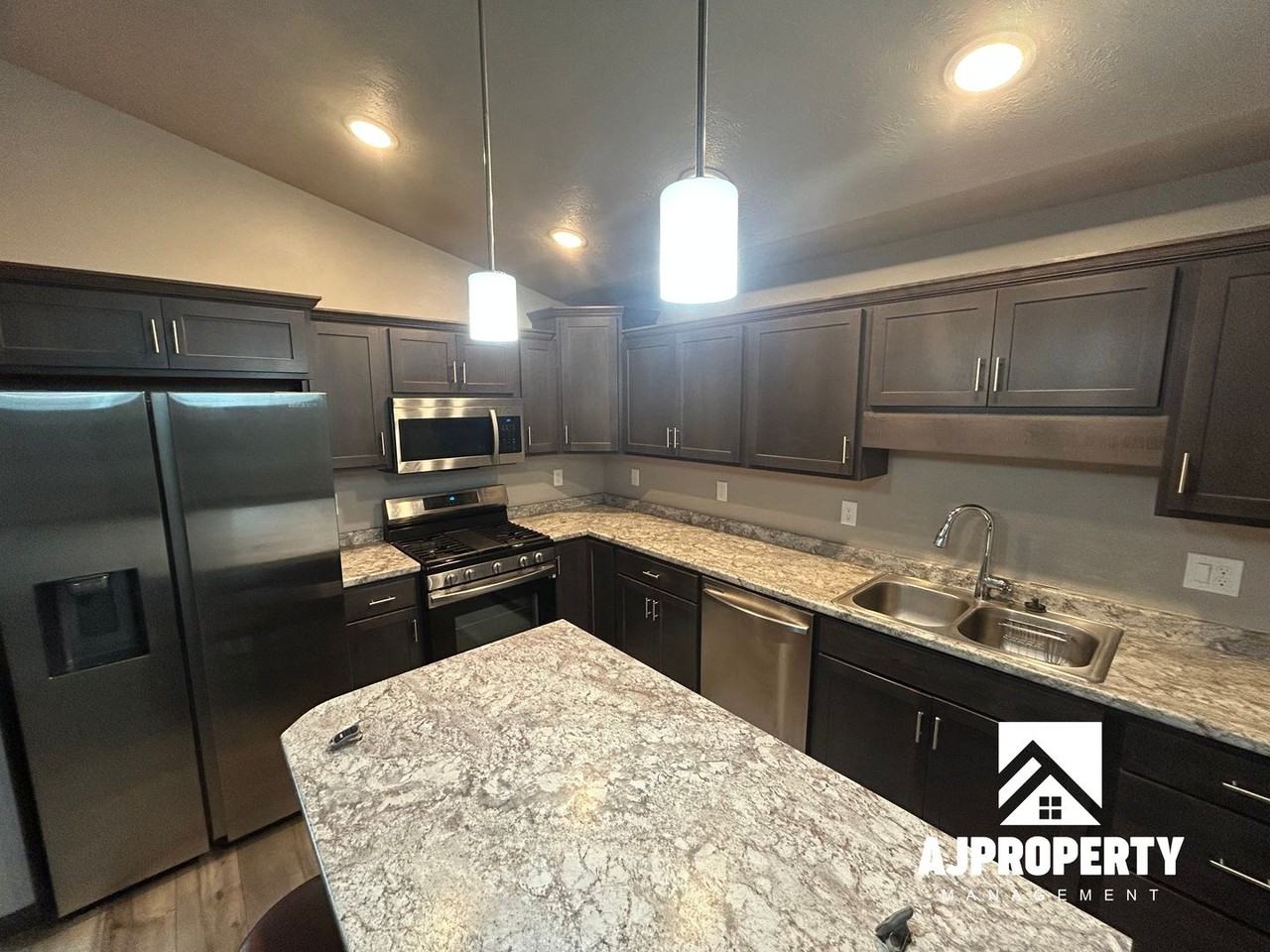 9009 W 22nd St - Photo 3 of 19