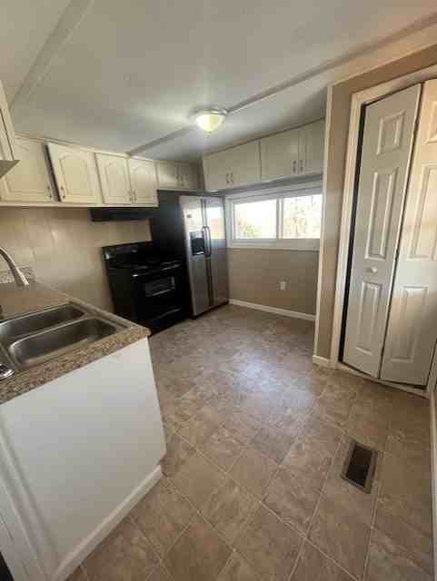 677 Beaver Creek Rd #NA - Photo 4 of 16